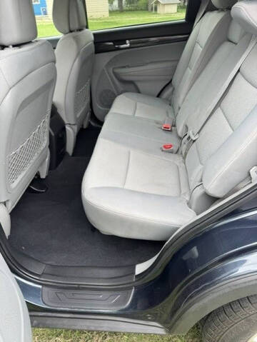 2012 Kia Sorento LX