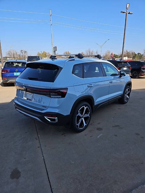 2026 Volkswagen Taos SEL 4Motion
