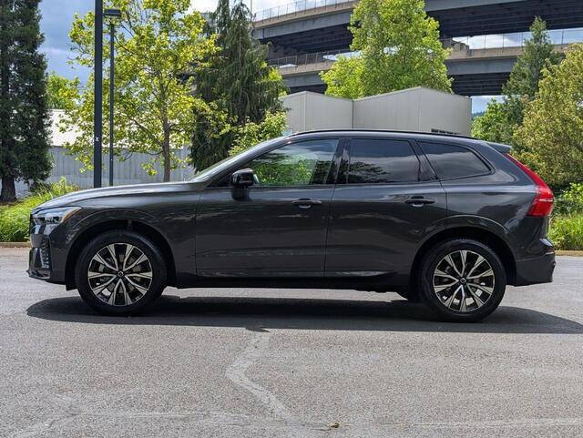 2025 Volvo XC60 B5 Plus Dark Theme