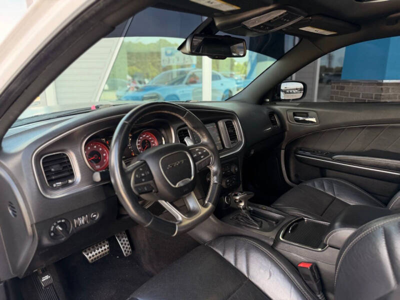 2016 Dodge Charger SRT Hellcat