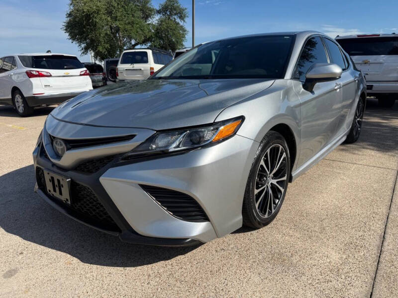 2019 Toyota Camry SE