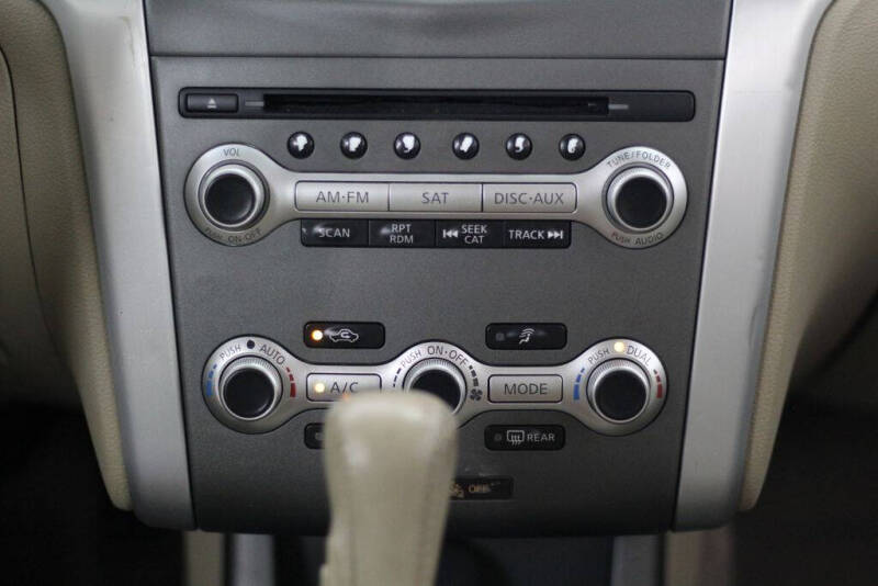 2012 Nissan Murano LE