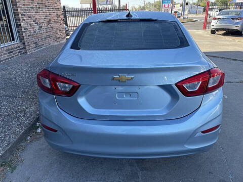 2017 Chevrolet Cruze LS Auto