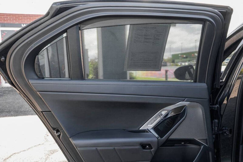 2023 BMW 7 Series 740i