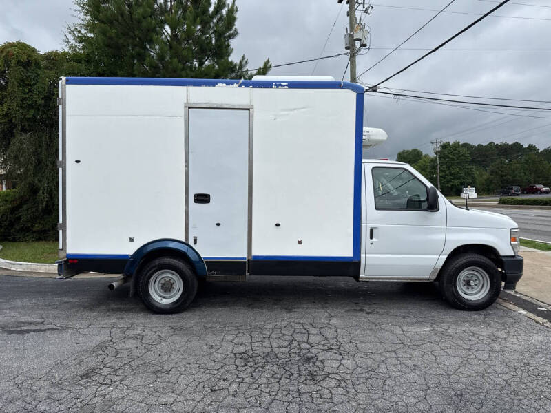 2024 Ford E-Series E-350 SD