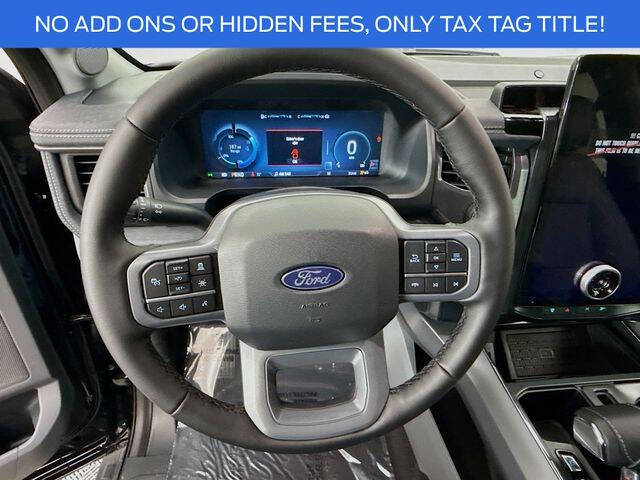 2025 Ford F-150 Lightning Flash