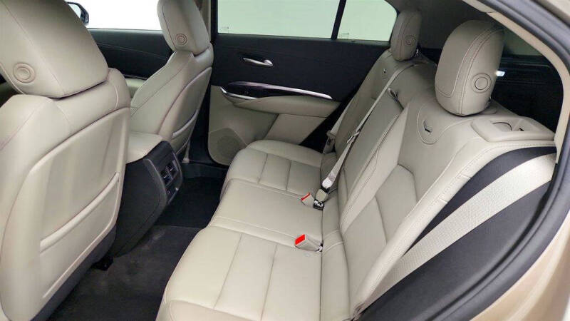 2022 Cadillac XT4 Luxury