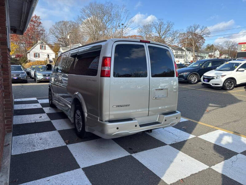 2019 Chevrolet Express 2500