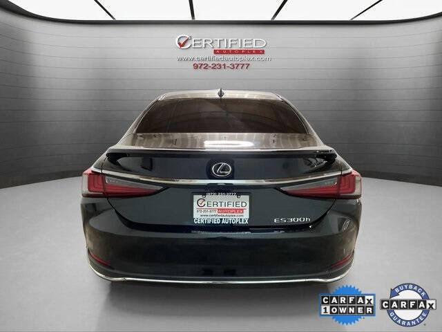 2023 Lexus ES 300h