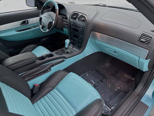 2002 Ford Thunderbird Deluxe