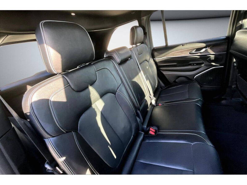 2024 Jeep Grand Cherokee Overland