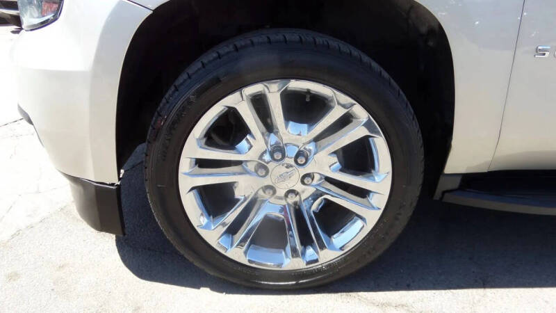 2017 Chevrolet Suburban LT