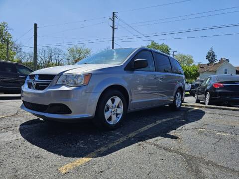 2013 Dodge Grand Caravan for sale at DALE'S AUTO INC in Mount Clemens MI