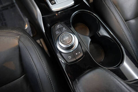 2017 Infiniti QX30 Premium