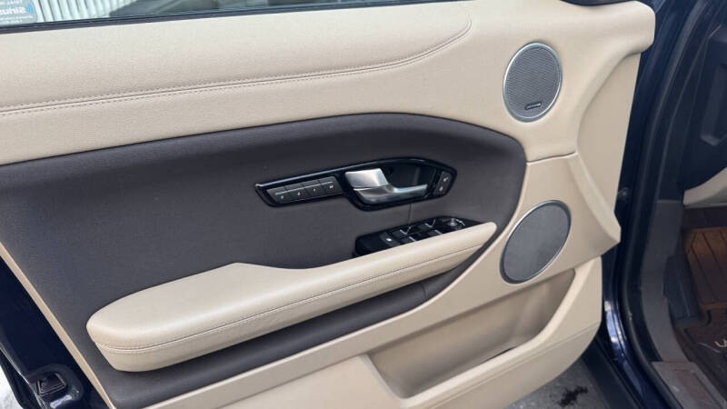 2017 Land Rover Range Rover Evoque SE Premium