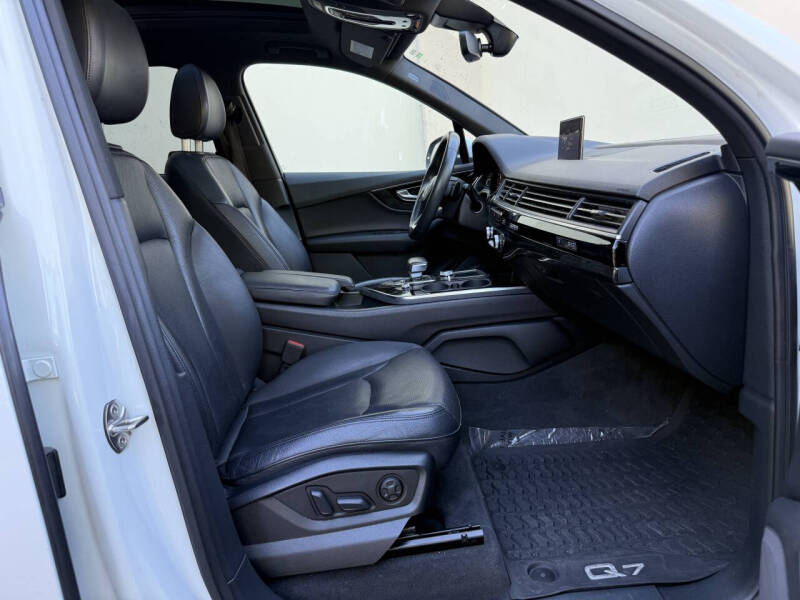 2019 Audi Q7 quattro Premium Plus 55 TFSI