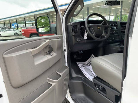 2025 Chevrolet Express 2500