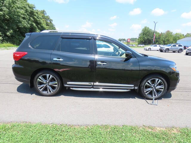 2019 Nissan Pathfinder for sale at Modern Automotive Group LLC in Lafayette, TN