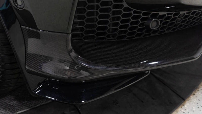 2025 Aston Martin DBX 707