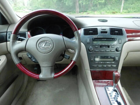 2004 Lexus ES 330