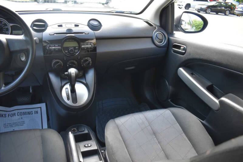 2013 Mazda MAZDA2 Sport