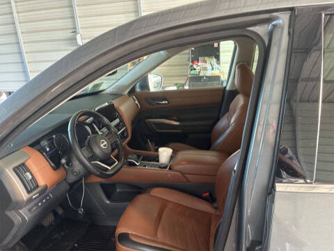 2022 Nissan Pathfinder Platinum