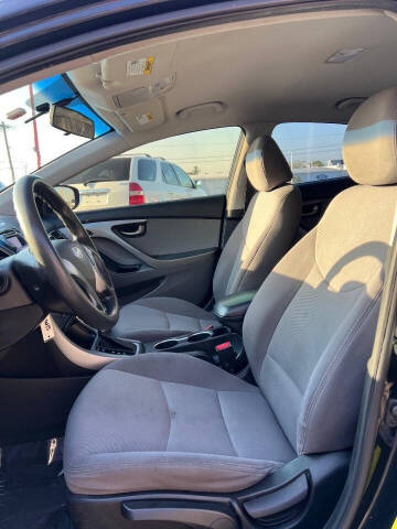 2014 Hyundai Elantra SE