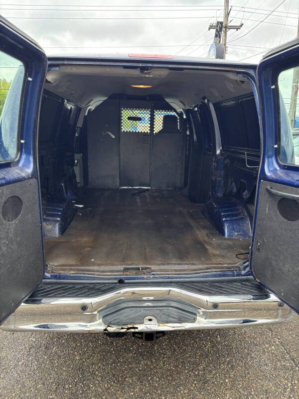 2013 Ford E-Series E-350 SD