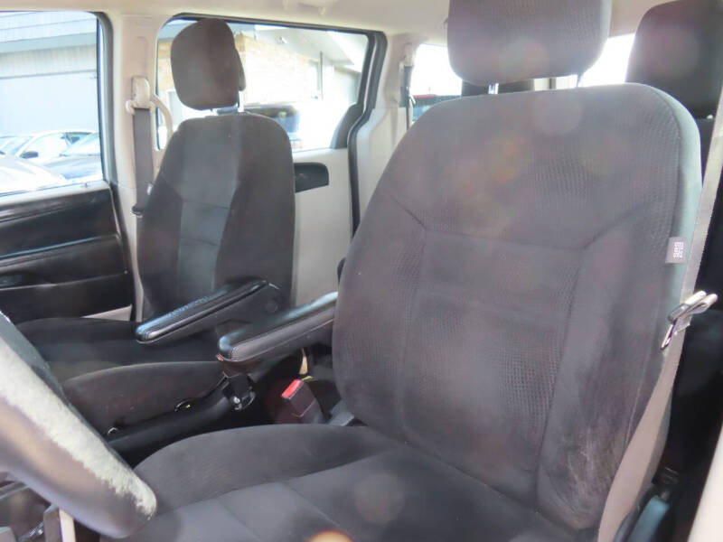 2016 Dodge Grand Caravan American Value Package