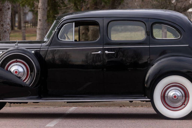 1939 Packard Super 8