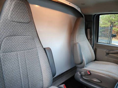 2023 Chevrolet Express 3500