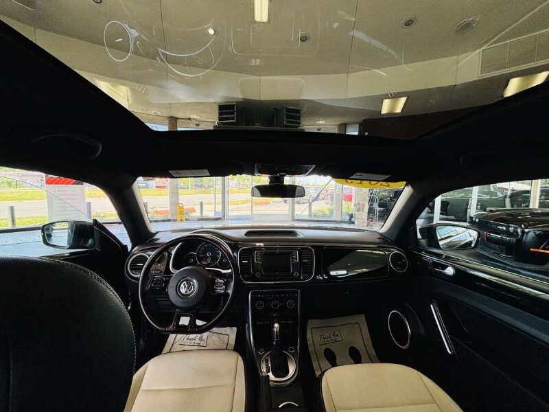 2019 Volkswagen Beetle 2.0T SE