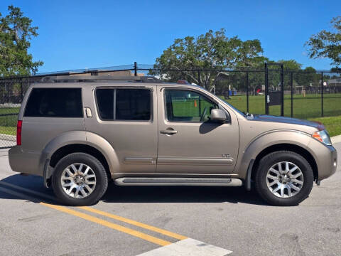 2008 Nissan Pathfinder SE V8
