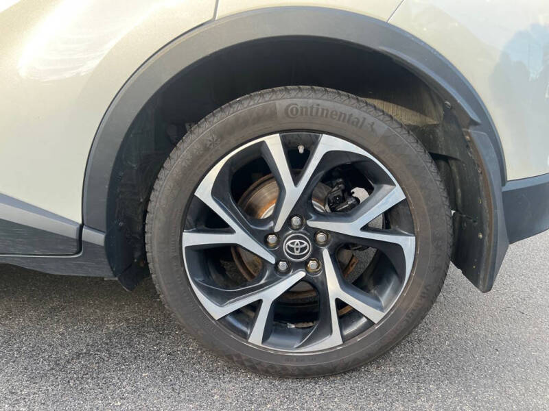2018 Toyota C-HR XLE