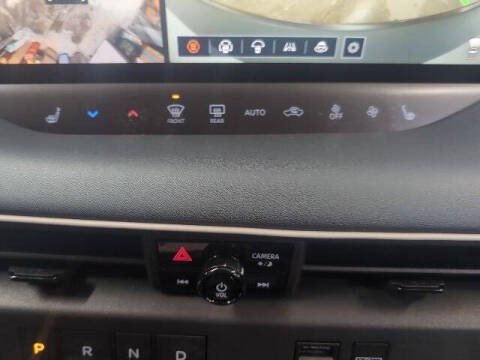 2026 Nissan LEAF Platinum+