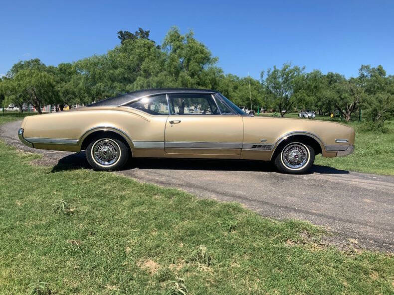 1967 Oldsmobile Delta Eighty-Eight