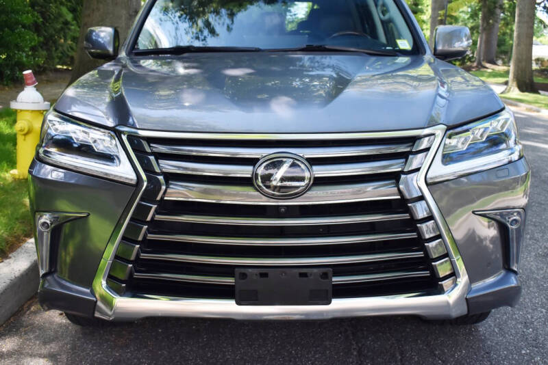 2018 Lexus LX 570 Three-Row