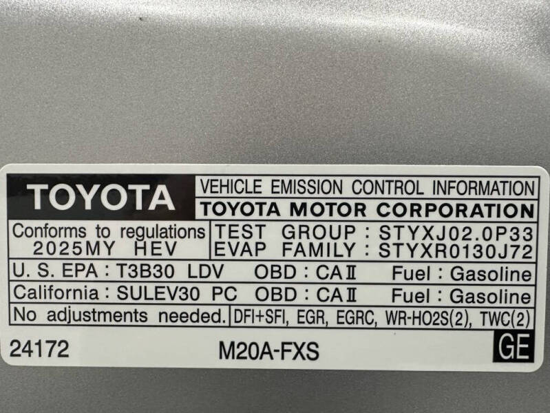 2025 Toyota Prius XLE