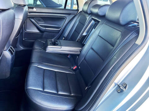 2011 Volkswagen Jetta SportWagen TDI