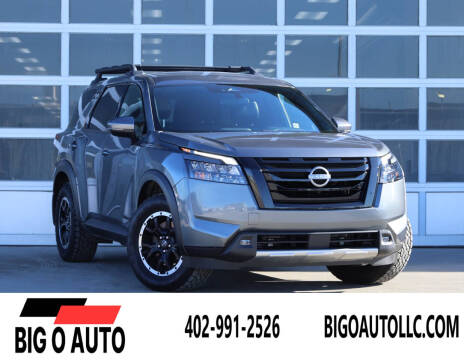 2025 Nissan Pathfinder SV