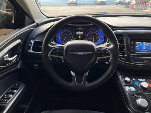 2015 Chrysler 200 Limited