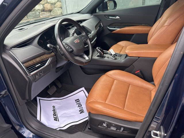 2021 Cadillac XT4 Premium Luxury
