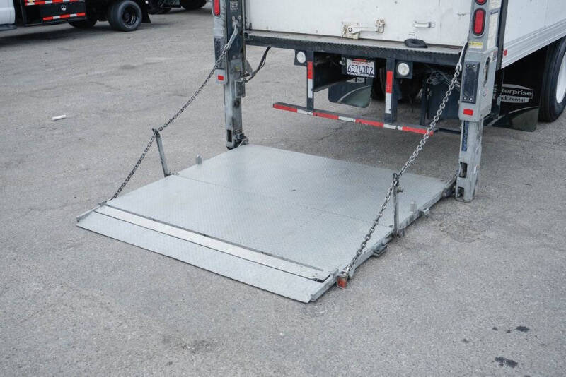 2018 International DuraStar 4300