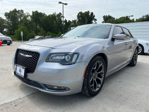 2015 Chrysler 300 for sale at Texas Capital Motor Group in Humble TX