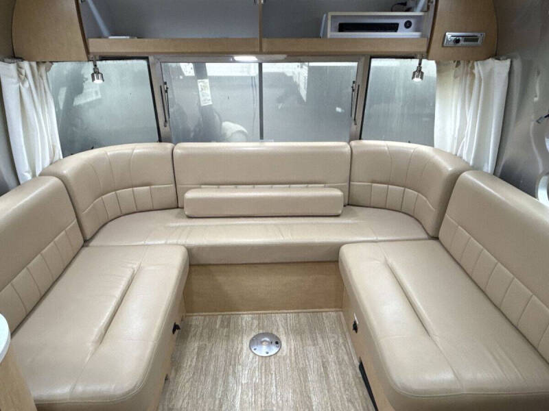 2016 Airstream Flying Cloud
