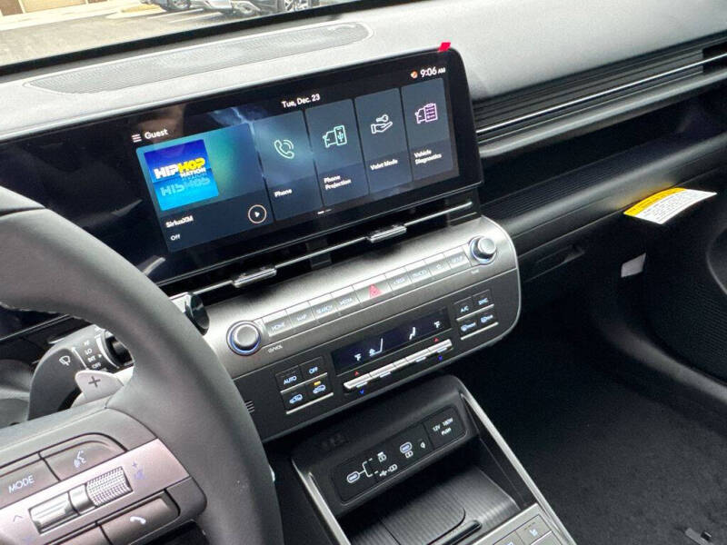 2026 Hyundai Kona SEL Premium