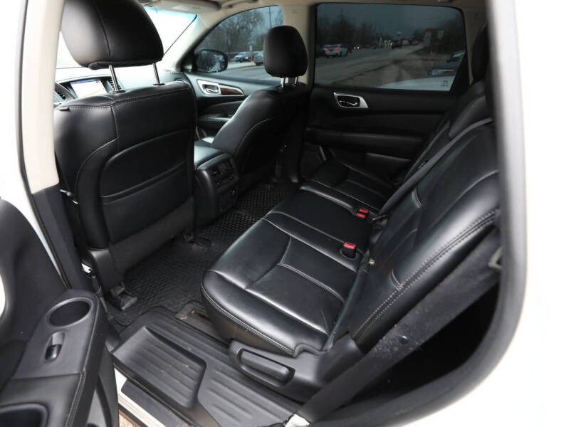 2015 Nissan Pathfinder SL