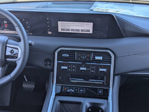 2025 Nissan Armada SV