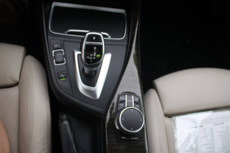 2019 BMW 2 Series 230i