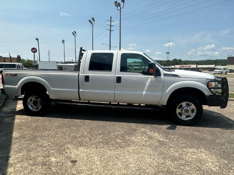 2015 Ford F-350 Super Duty XLT photo 5